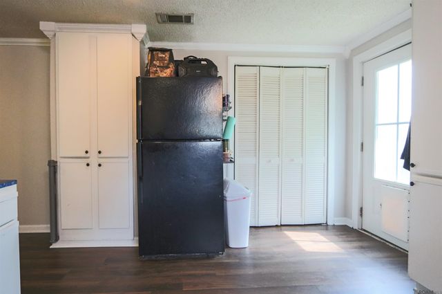 27080 Gaylord Rd, Walker, LA 70785
