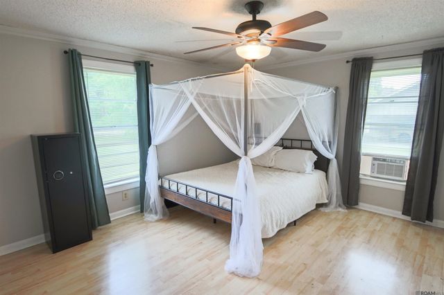 27080 Gaylord Rd, Walker, LA 70785