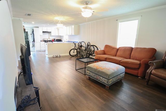 27080 Gaylord Rd, Walker, LA 70785