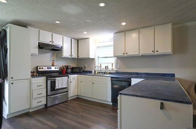 27080 Gaylord Rd, Walker, LA 70785