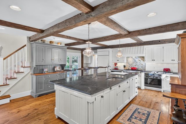 480 Dyer Prince Road, Eastham, MA 02642