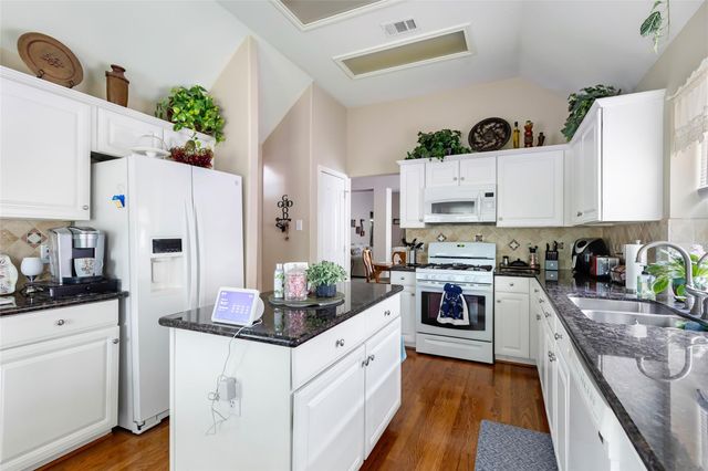 1707 Sandy Trail Court, Kingwood, TX 77339