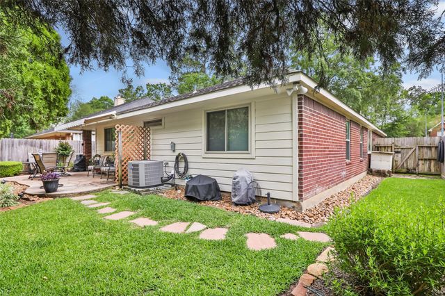 1707 Sandy Trail Court, Kingwood, TX 77339