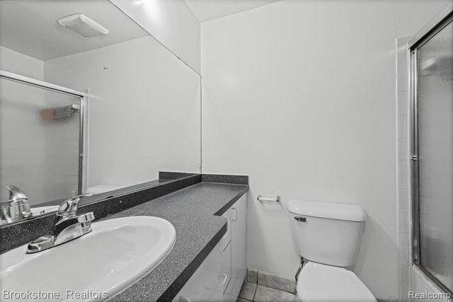 1925 Nicholas Court, Warren, MI 48092