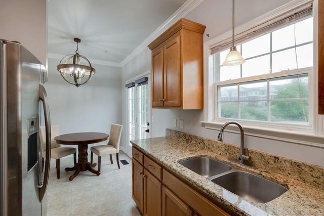 1001 McKenna Dr, Thompsons Station, TN 37179