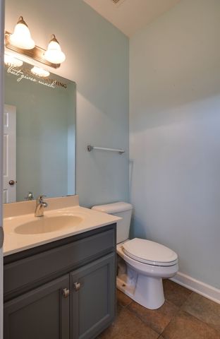 1001 McKenna Dr, Thompsons Station, TN 37179
