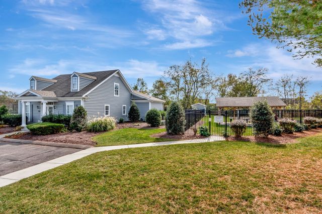 1001 McKenna Dr, Thompsons Station, TN 37179