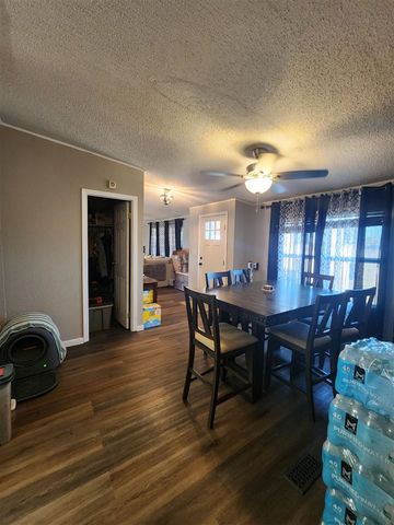 11390 NE Trail Rd, Elgin, OK 73538