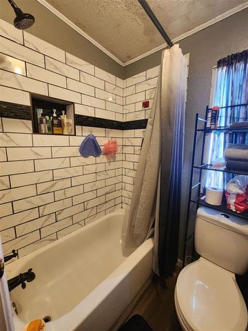 11390 NE Trail Rd, Elgin, OK 73538