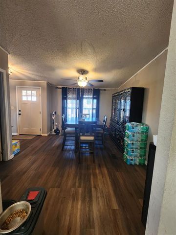 11390 NE Trail Rd, Elgin, OK 73538