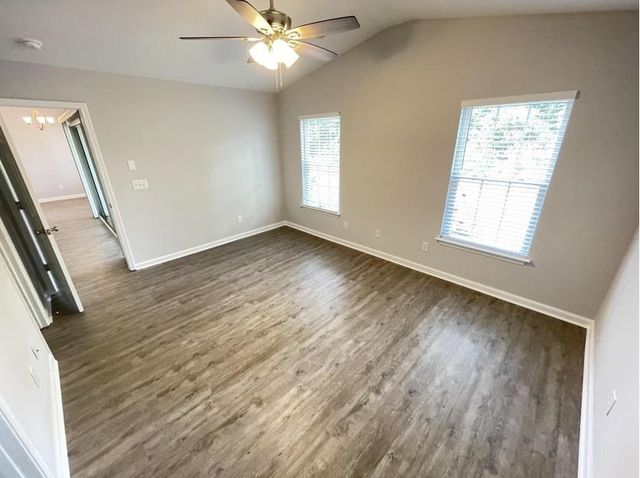 4996 Southgate Pkwy., Myrtle Beach, SC 29579