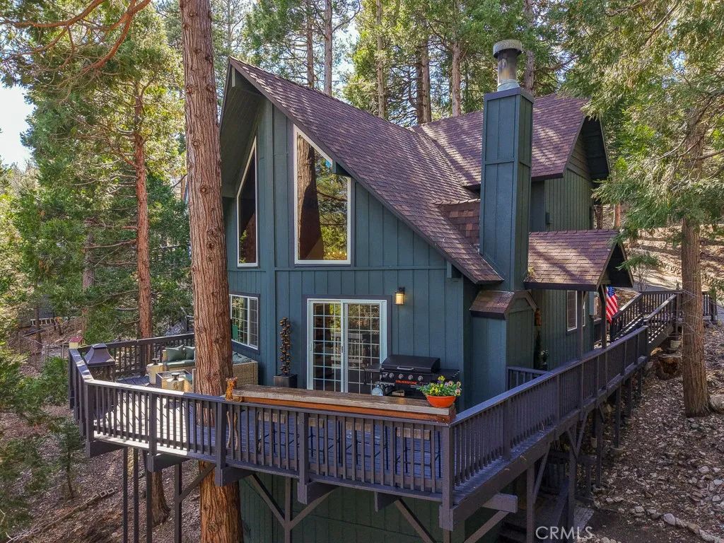 401 Grizzly Road, Lake Arrowhead, CA 92352