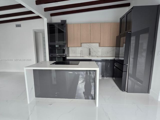 10525 SW 112th St, Miami, FL 33176