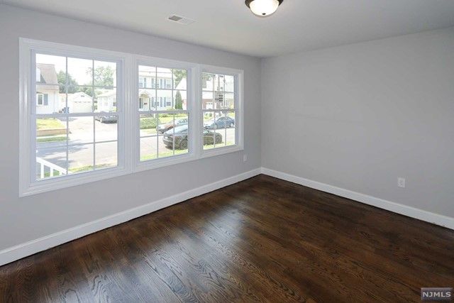 54 Willow Avenue, Hackensack, NJ 07601