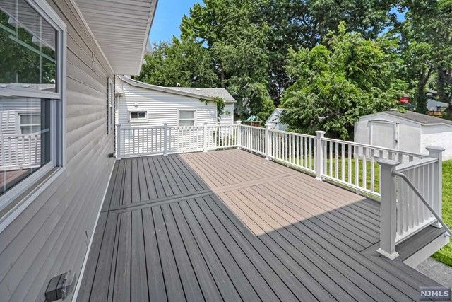 54 Willow Avenue, Hackensack, NJ 07601