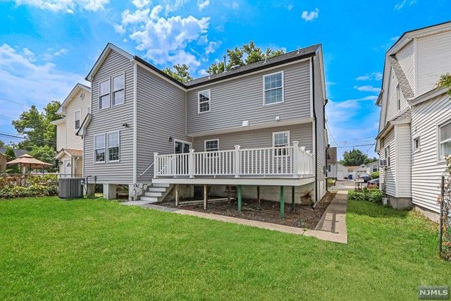 54 Willow Avenue, Hackensack, NJ 07601