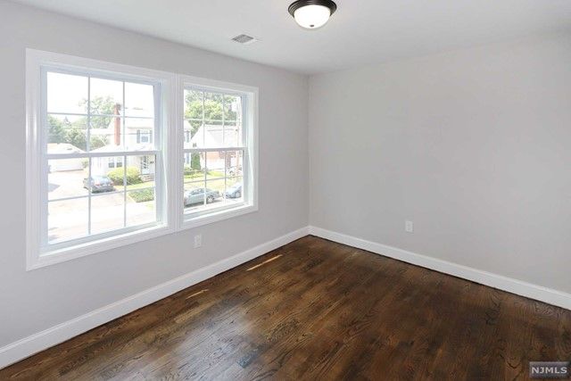 54 Willow Avenue, Hackensack, NJ 07601