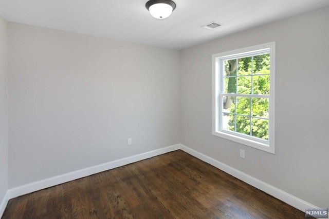 54 Willow Avenue, Hackensack, NJ 07601