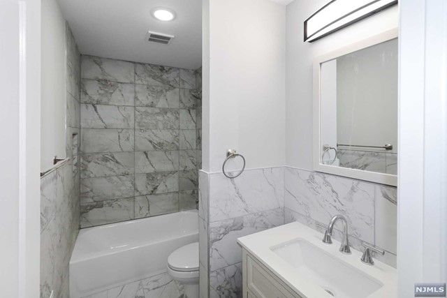 54 Willow Avenue, Hackensack, NJ 07601