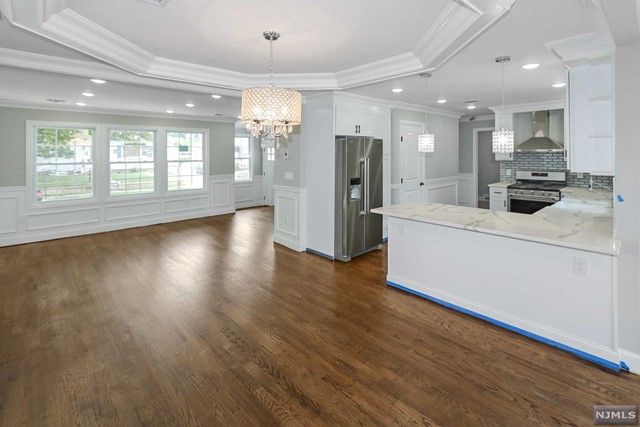 54 Willow Avenue, Hackensack, NJ 07601