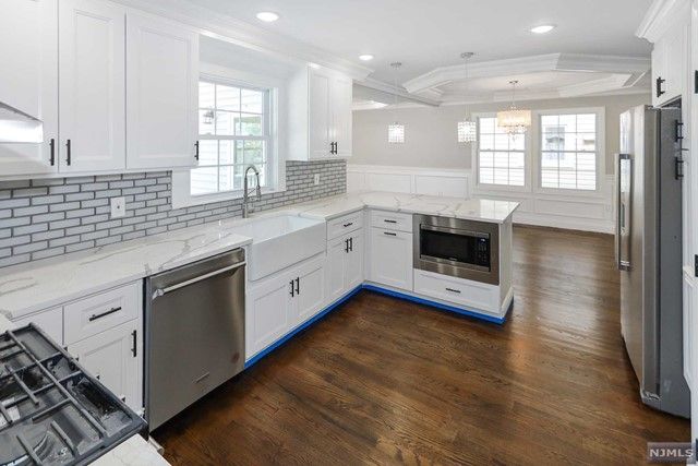 54 Willow Avenue, Hackensack, NJ 07601