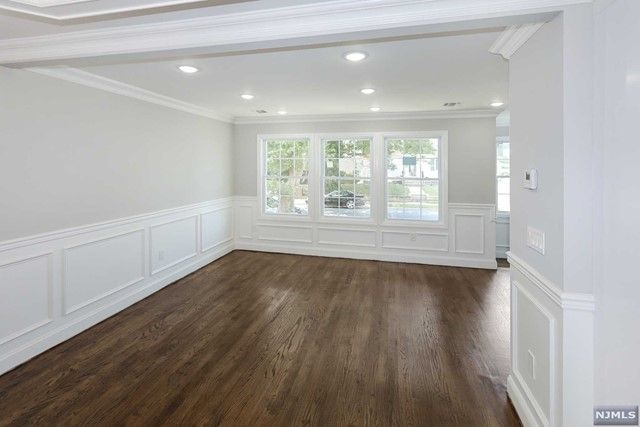 54 Willow Avenue, Hackensack, NJ 07601