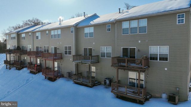 462 MADISON DR, Shrewsbury, PA 17361