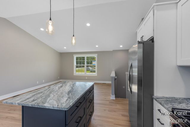 10613 68th Avenue, Allendale, MI 49401