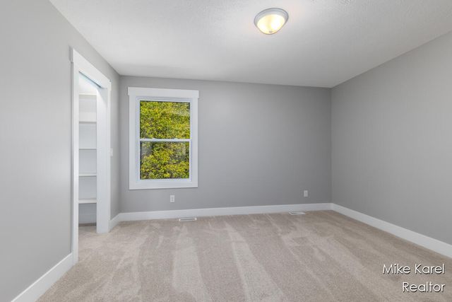 10613 68th Avenue, Allendale, MI 49401