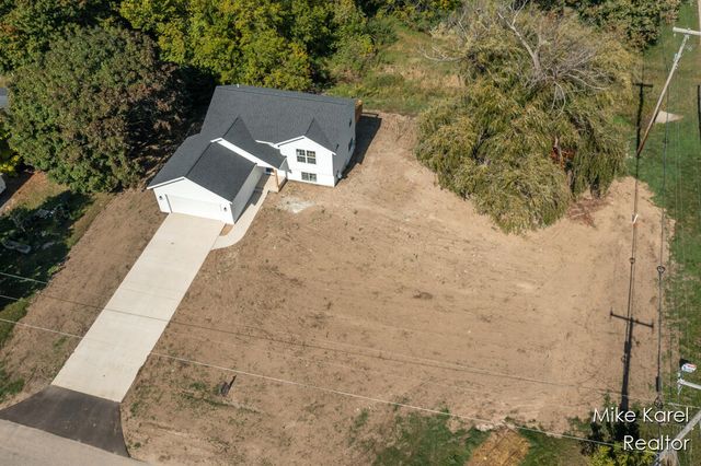 10613 68th Avenue, Allendale, MI 49401