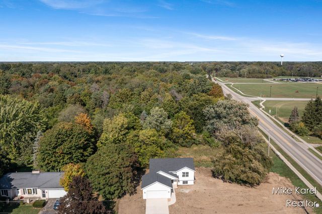 10613 68th Avenue, Allendale, MI 49401