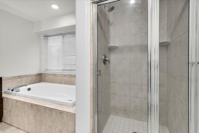 7295 W Maple Road, West Bloomfield Twp, MI 48322