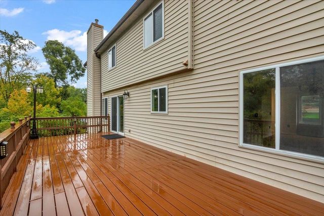 7295 W Maple Road, West Bloomfield Twp, MI 48322