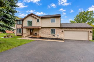 7295 W Maple Road, West Bloomfield Twp, MI 48322