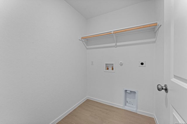 1867 Wood Warbler, New Braunfels, TX 78130