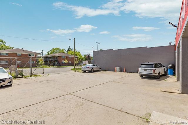 10200 Whittier Street, Detroit, MI 48224