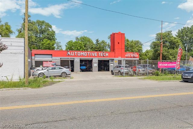 10200 Whittier Street, Detroit, MI 48224