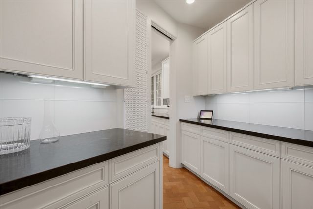 541 Camino Rancheros, Santa Fe, NM 87505
