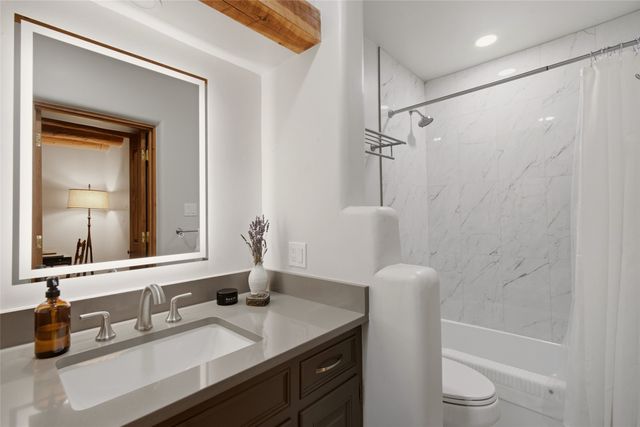 541 Camino Rancheros, Santa Fe, NM 87505