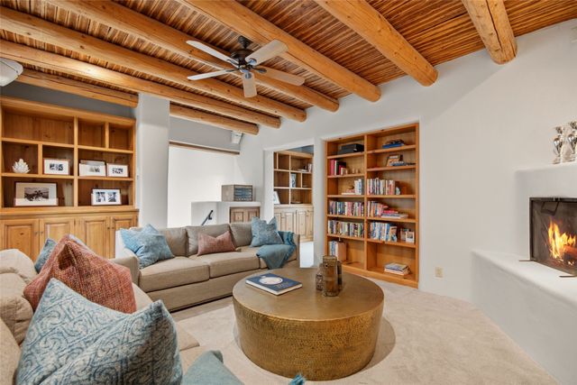 541 Camino Rancheros, Santa Fe, NM 87505