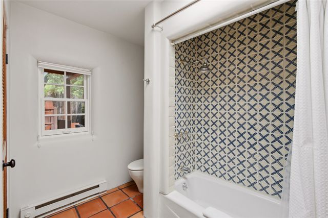 541 Camino Rancheros, Santa Fe, NM 87505