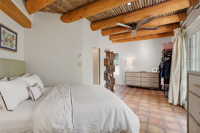 541 Camino Rancheros, Santa Fe, NM 87505