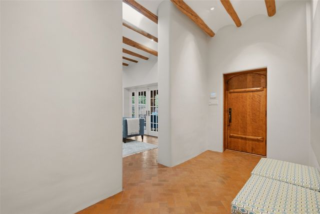 541 Camino Rancheros, Santa Fe, NM 87505