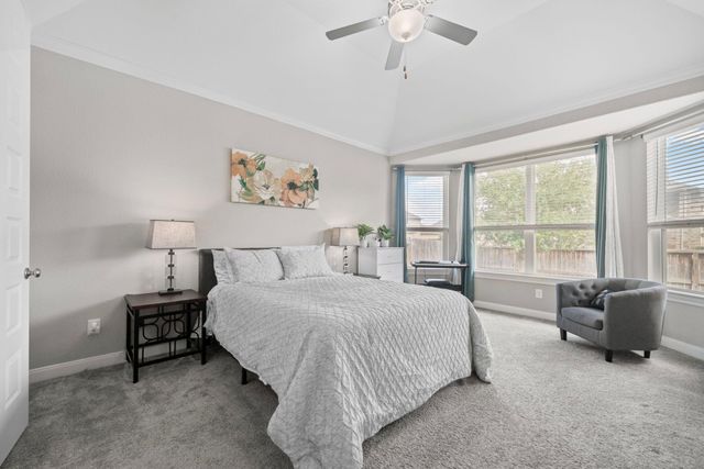 2004 Woodland Park Court, Conroe, TX 77384
