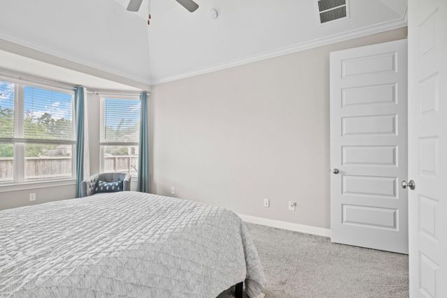 2004 Woodland Park Court, Conroe, TX 77384