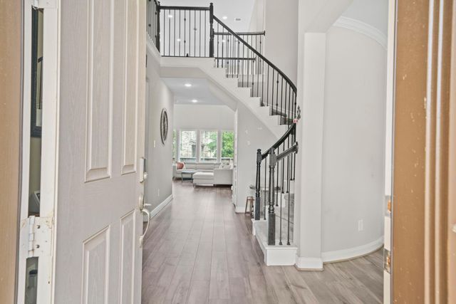 2004 Woodland Park Court, Conroe, TX 77384