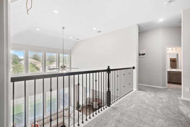 2004 Woodland Park Court, Conroe, TX 77384
