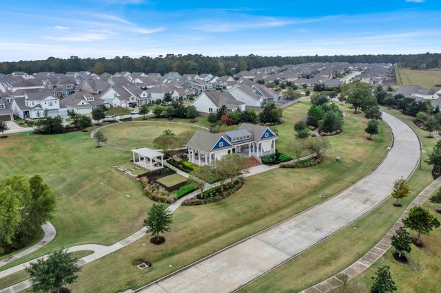 2004 Woodland Park Court, Conroe, TX 77384