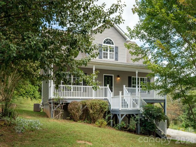 44 Ridgeland Lane, Asheville, NC 28805