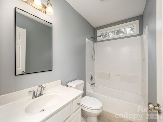44 Ridgeland Lane, Asheville, NC 28805